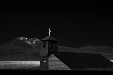 fotografia en blanco y negro del desierto de atacama